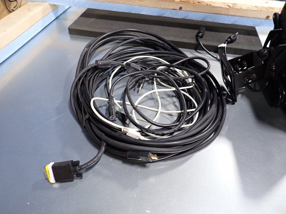 Hitachi Solutions Four Point Touch Interactive Whiteboard - Ah00332