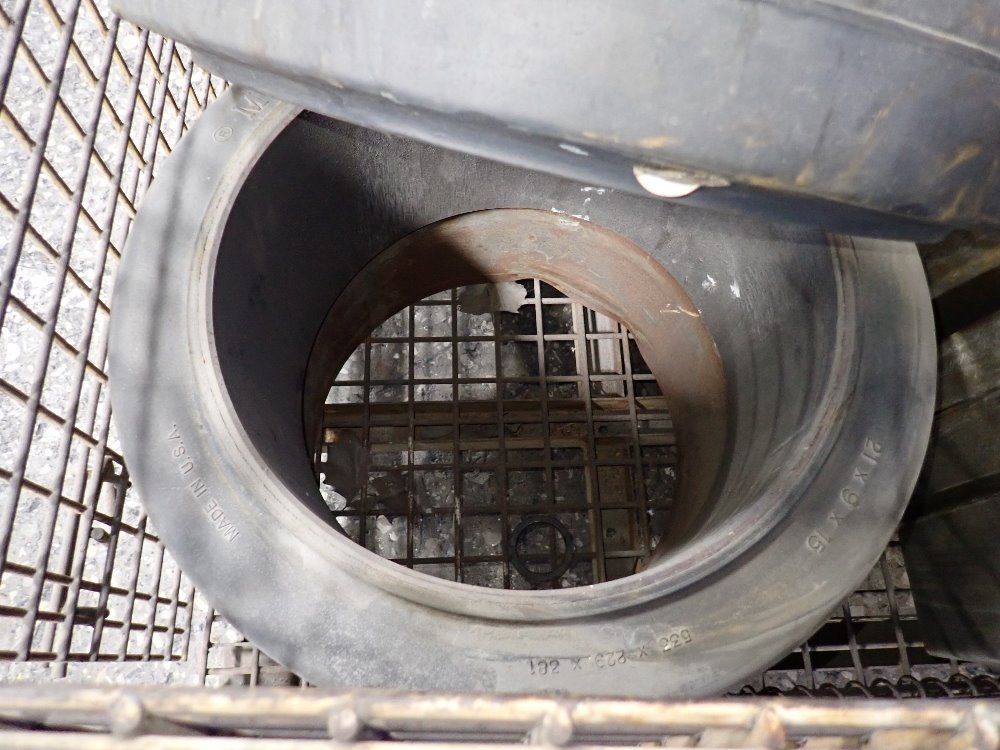 Monarch 16" X 5" X 10 1/2"/22" X 10" X 17 3/4" Forklift Tires