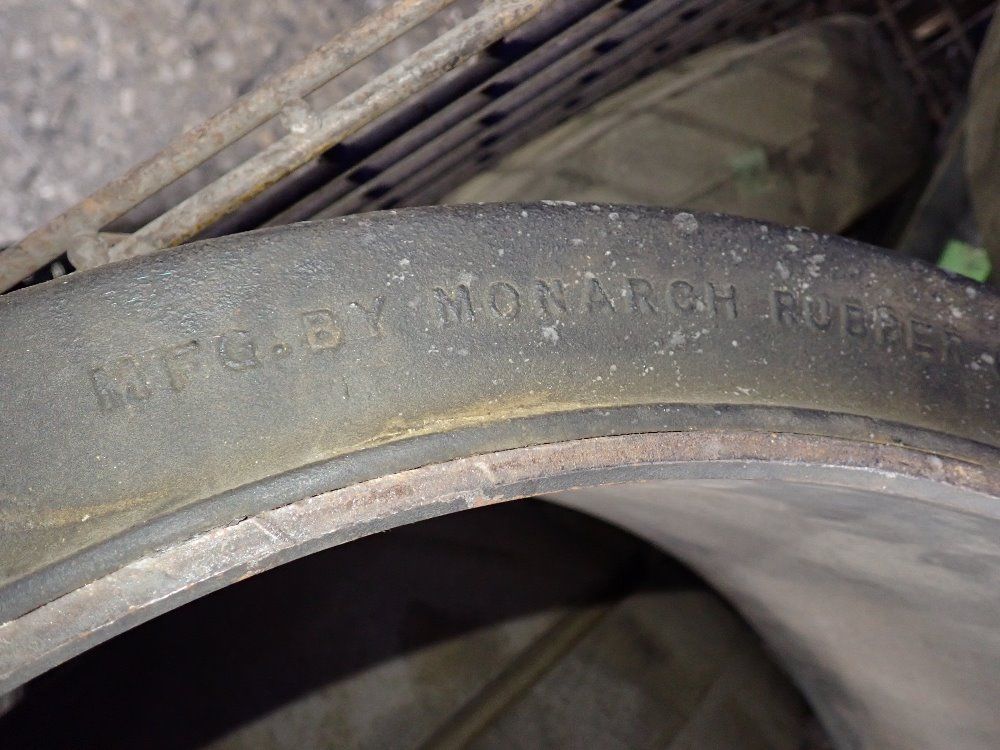 Monarch 16" X 5" X 10 1/2"/22" X 10" X 17 3/4" Forklift Tires