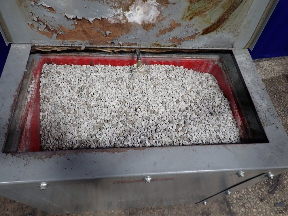 Kalamazoo 15" X 28" X 18" Id Vibratory Finisher - Kvf-3