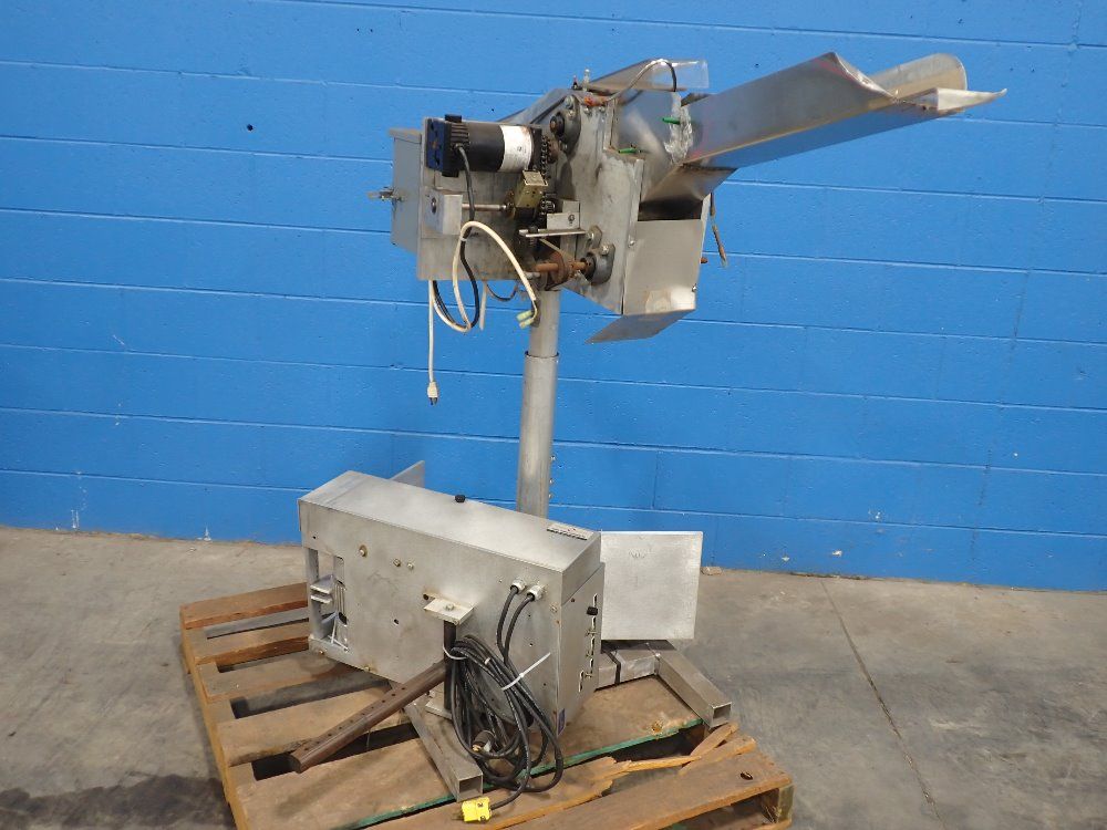 George Gordon Straw Placing Machine