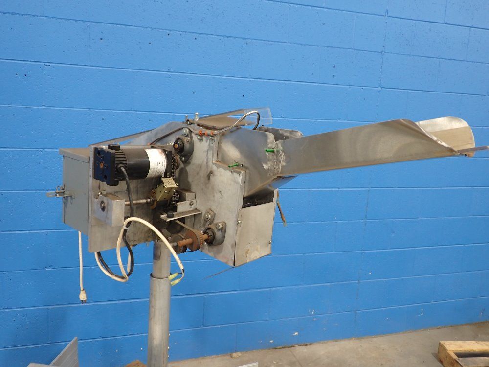 George Gordon Straw Placing Machine