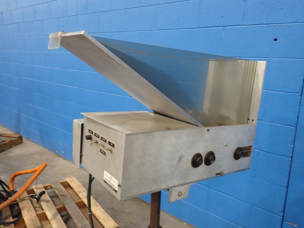 George Gordon Straw Placing Machine