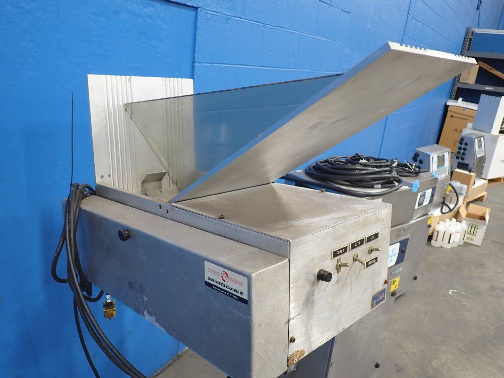 George Gordon Straw Placing Machine