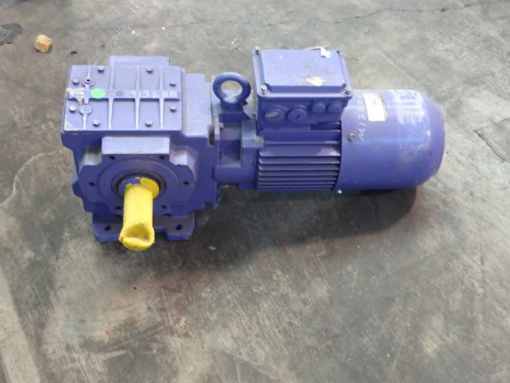 Bauer Gear Drive - E008a8