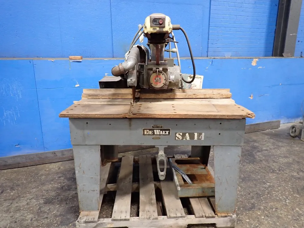 Dewalt 40" Radial Arm Saw - Ge 69