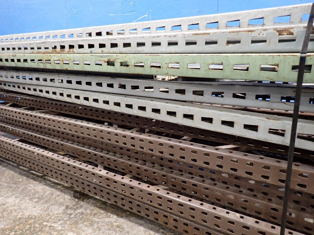  Pallet Racking Uprights