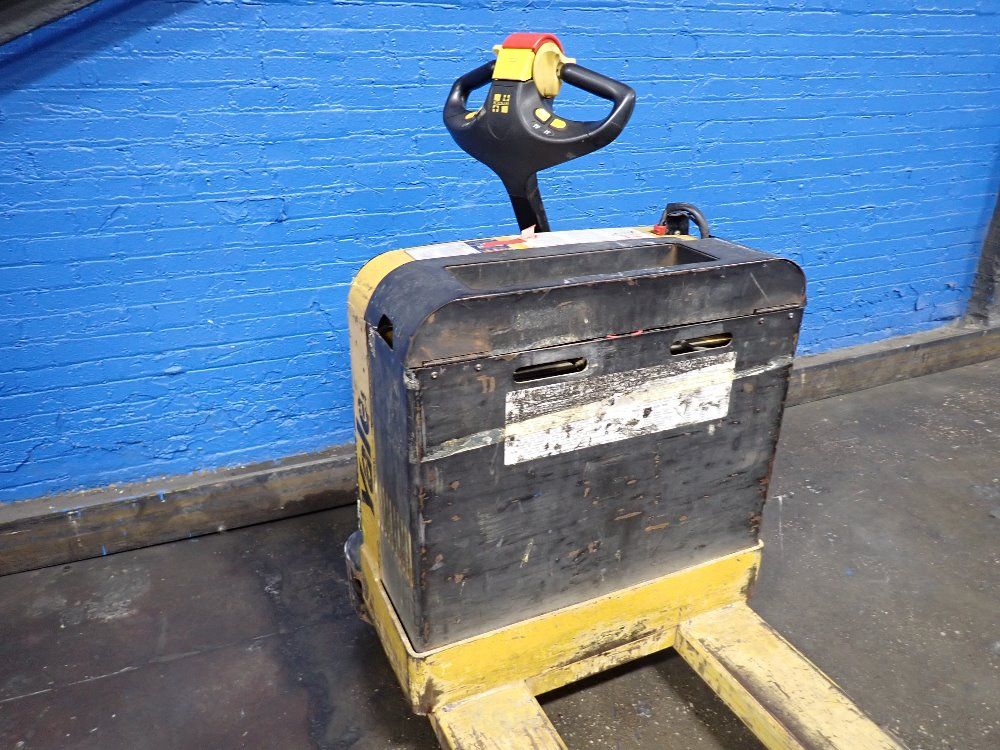 Yale Electric Pallet Jack