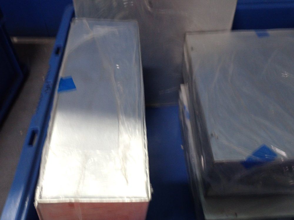 Nvent Screw Cover Pull Box