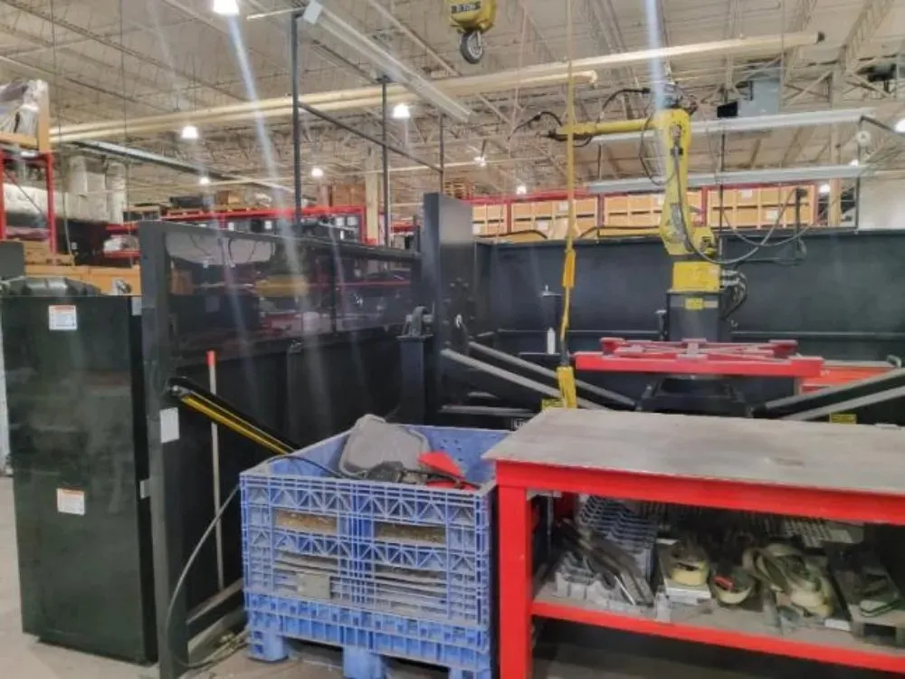 Fanuc / Lincoln Electric Robot Weld Cell W/ Positioner - Arc Mate 120ib/10l