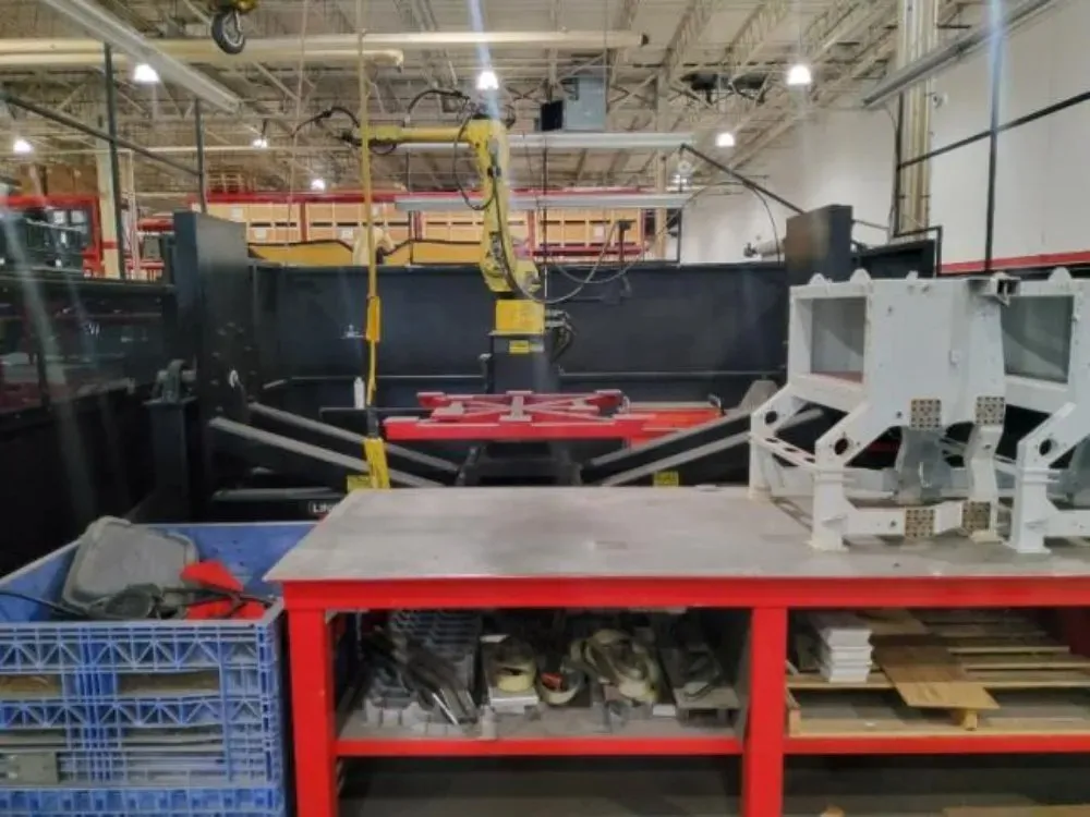 Fanuc / Lincoln Electric Robot Weld Cell W/ Positioner - Arc Mate 120ib/10l