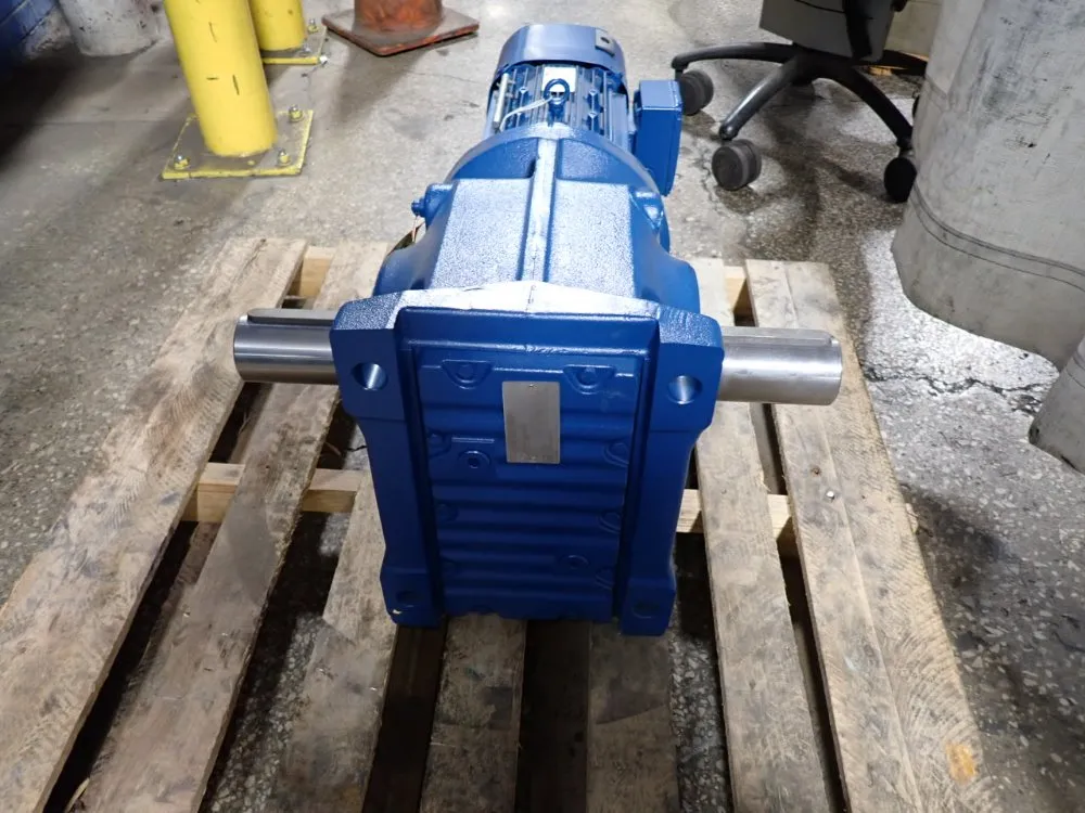 Sew Eurodrive 7.50 Hp Gear Drive - K97dre132m4be11hr/abb8/th