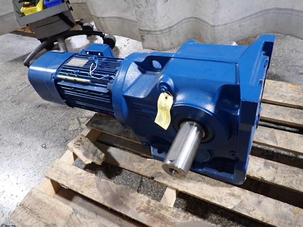 Sew Eurodrive 7.50 Hp Gear Drive - K97dre132m4be11hr/abb8/th