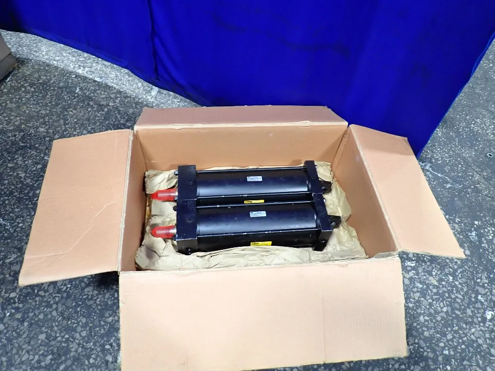 Parker Pneumatic Cylinder - 06.00 Csb2anr38ac 16.000