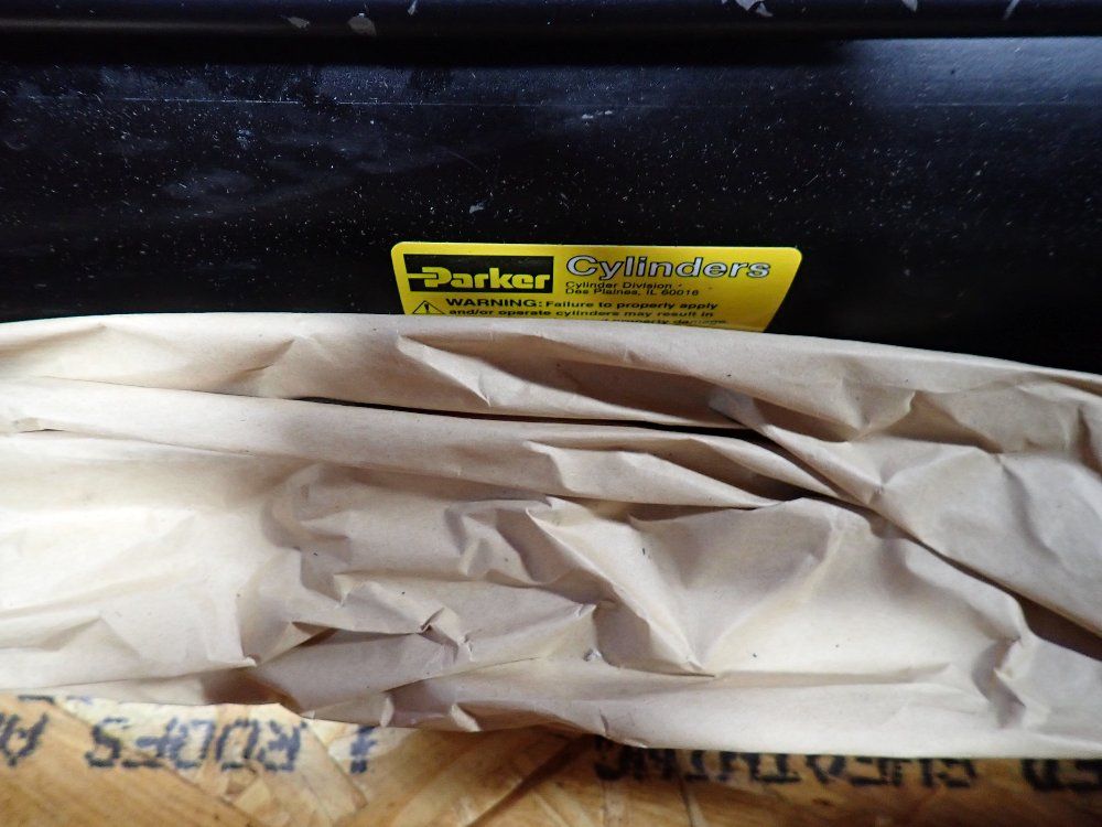 Parker Pneumatic Cylinder - 06.00 Csb2anr38ac 16.000