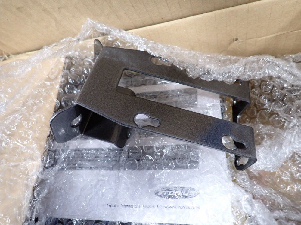 Fronius Mounting Kit - 4.100.433