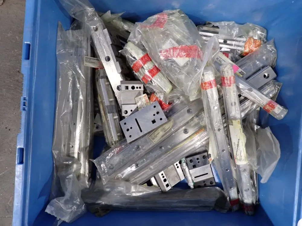 Linear Guides / Hardware