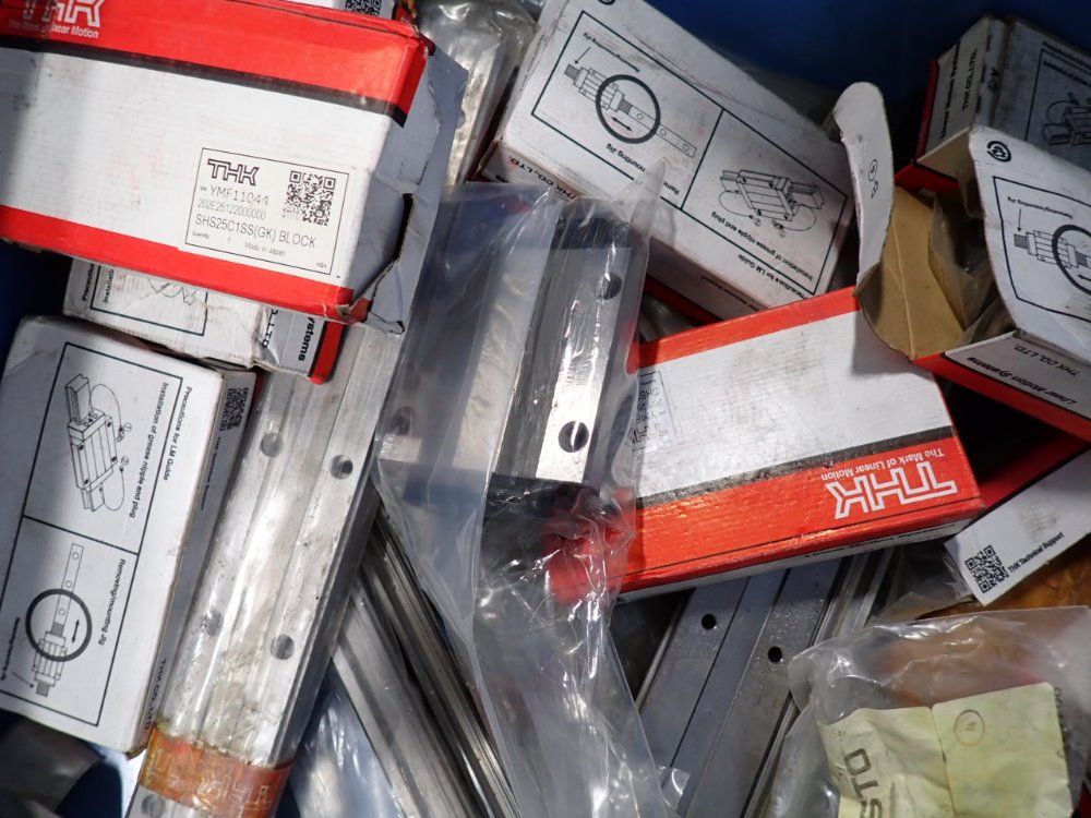 Linear Guides / Hardware