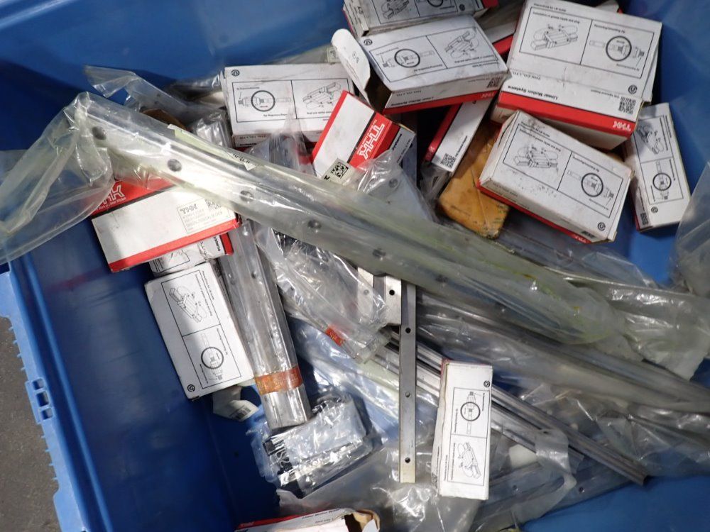 Linear Guides / Hardware