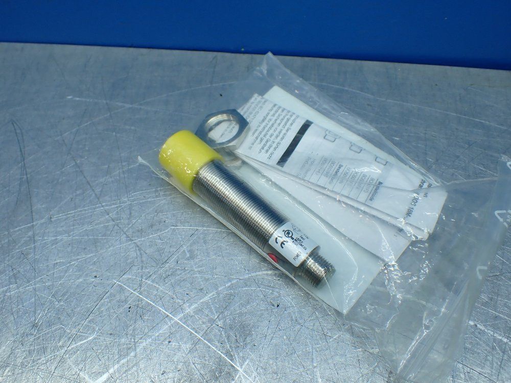 Balluff Through Beam Sensor. - Bos 18m-xt-is20-s4