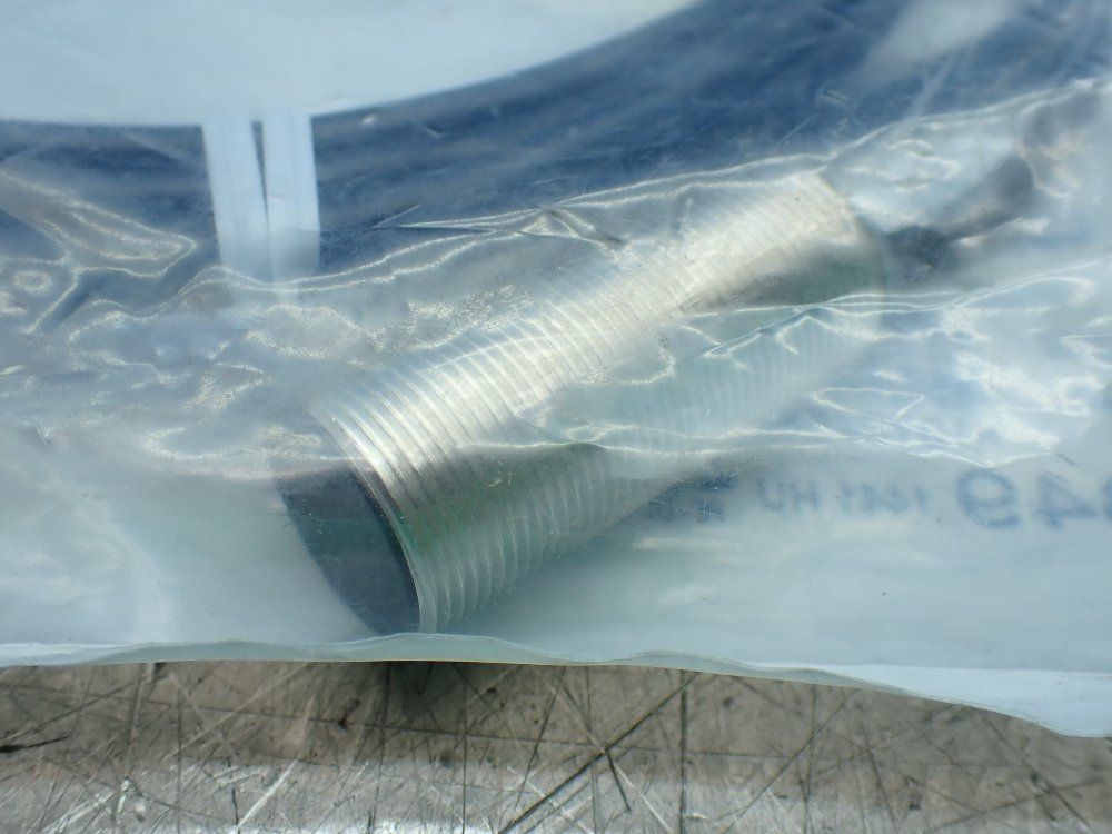 Balluff Inductive Proximity Sensor. - Bes M18mg-usc70b-bp03