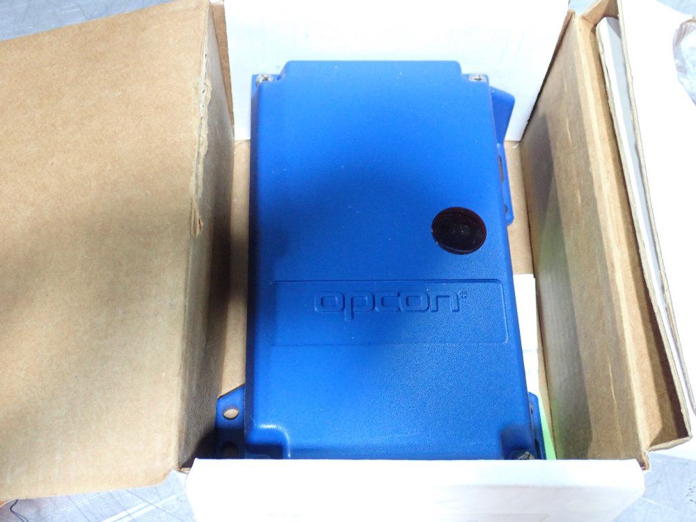 Cutler-hammer Photoelectric Controller - 8172a-6501