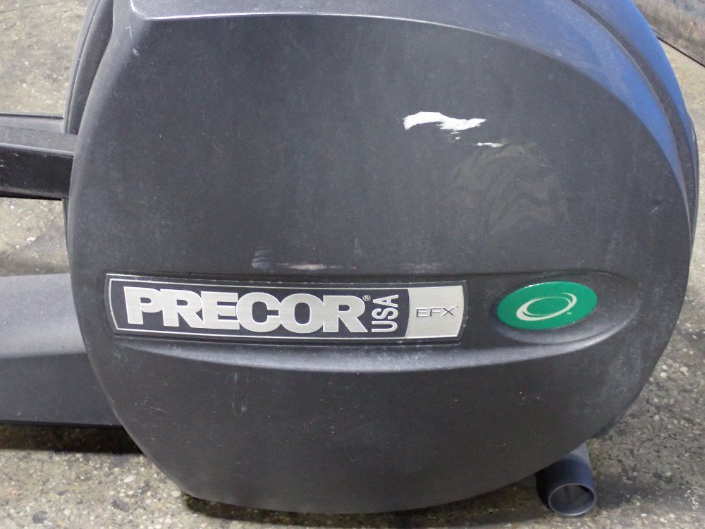 Precor Elliptical Machine - Efx524