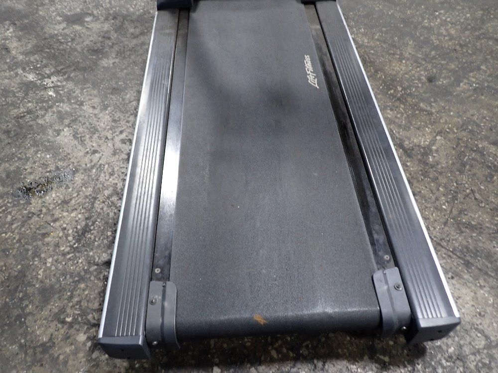 Life Fitness Treadmill