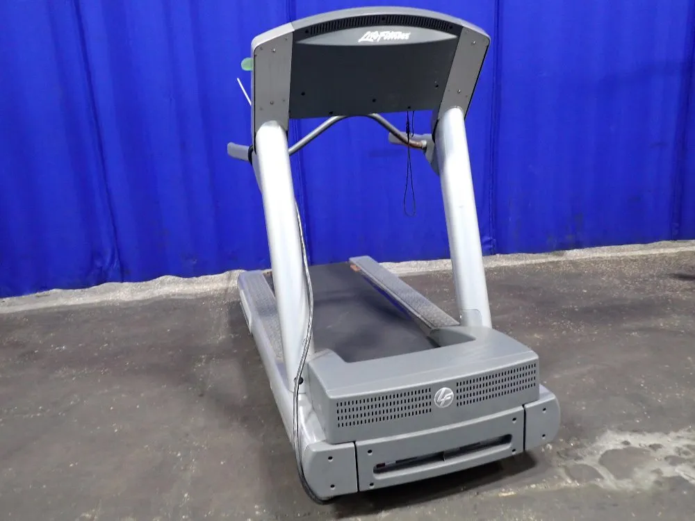 Life Fitness Treadmill
