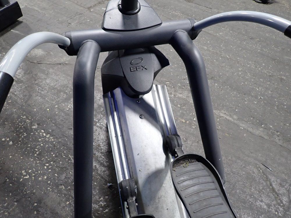 Precor Elliptical Machine - Efx546