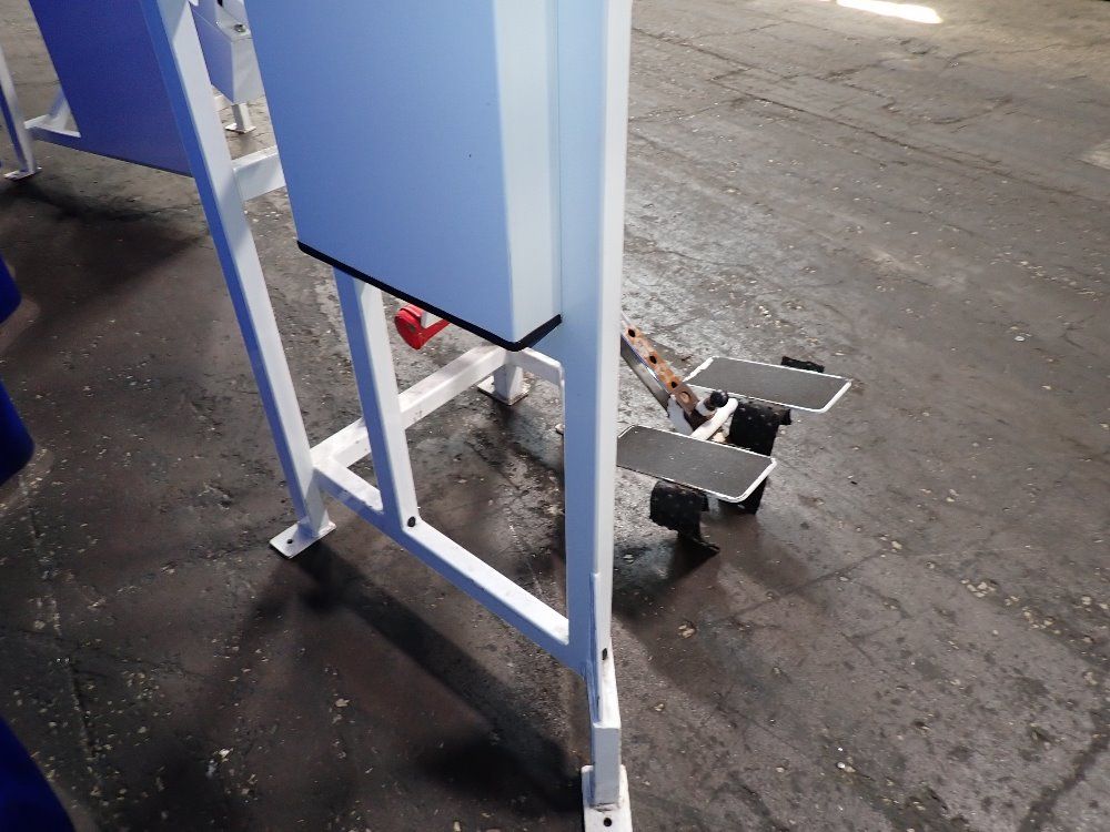 Cybex Abdominal Exercise Machine - 4212