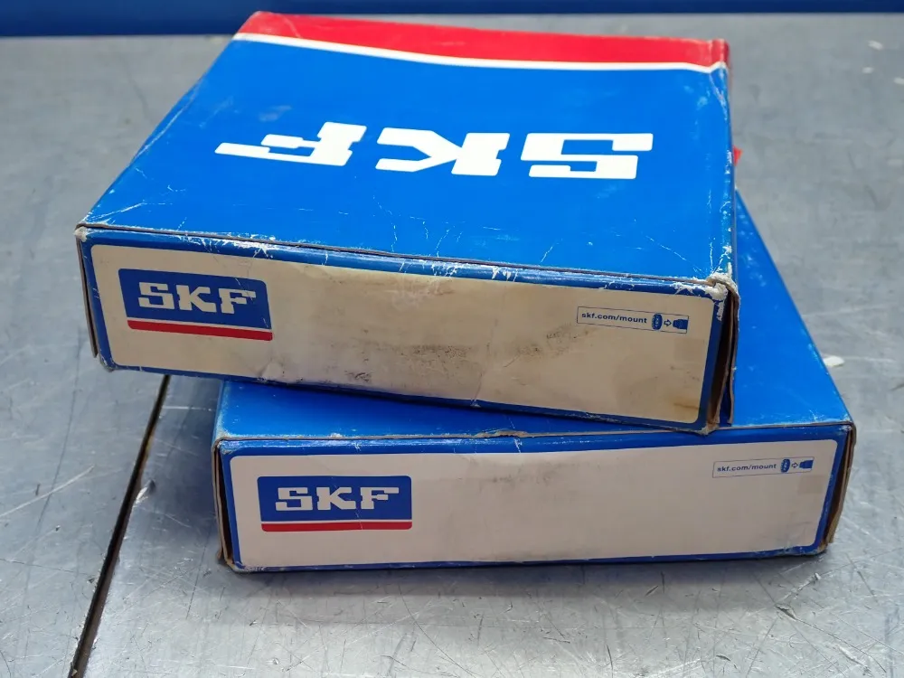 Skf Explorer 47,700 Lbs Spherical Roller Bearing, Alloy Steel, 2 Pcs - 22215 Ek/c3