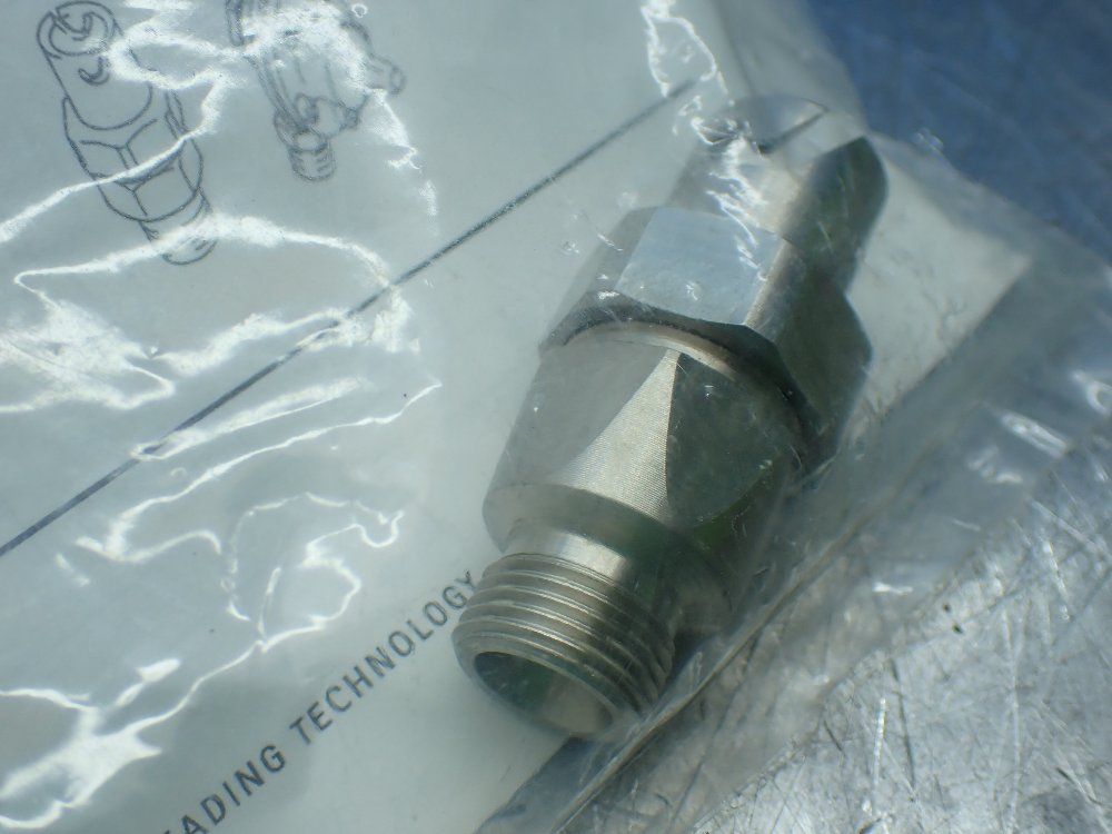 Graco Straight Adapter For Gun Regulator - 223625