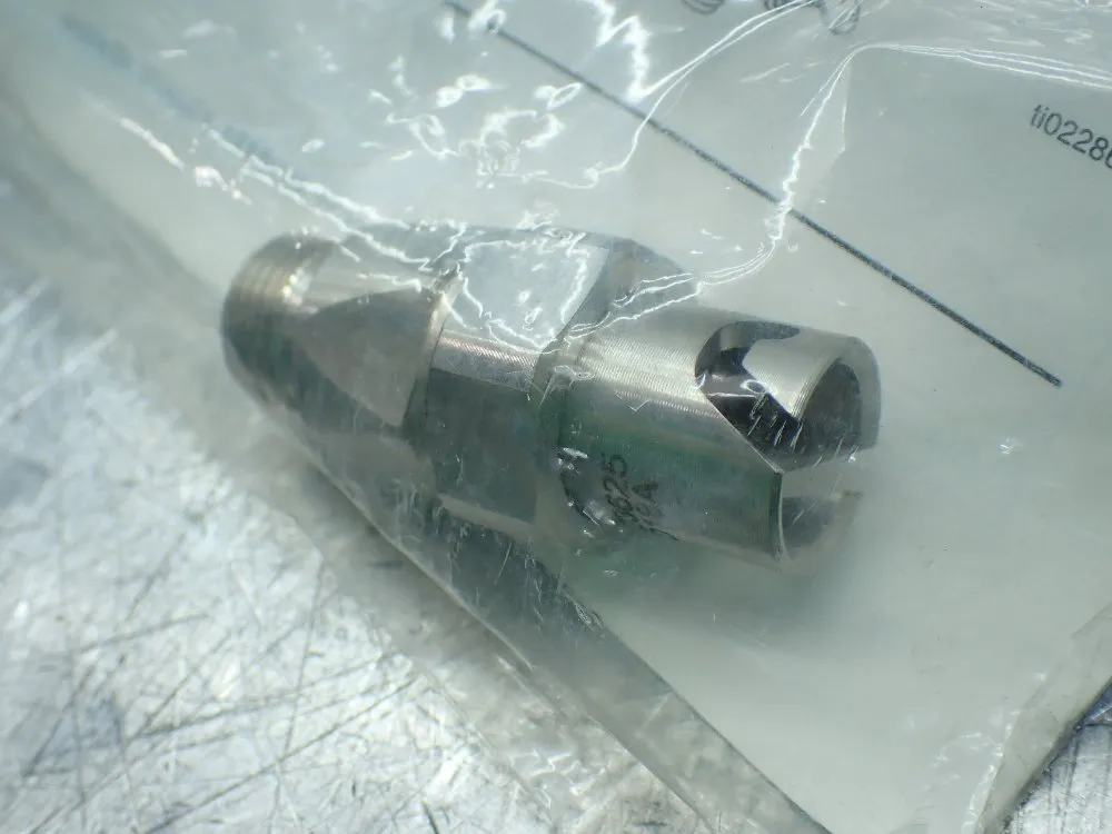 Graco Straight Adapter For Gun Regulator - 223625