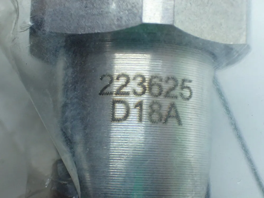 Graco Straight Adapter For Gun Regulator - 223625