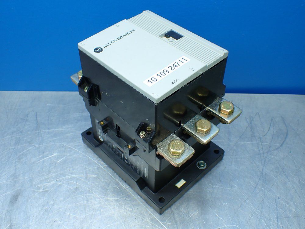 Allen-bradley Contactor. - 100-b300n*3