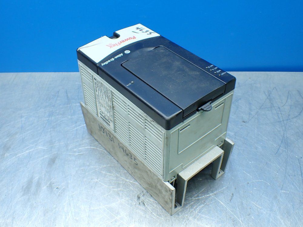 Allen-bradley 1hp Powerflex 70 Ac Servo Drive. 1hp - 20ad2p1a0aynnnc0