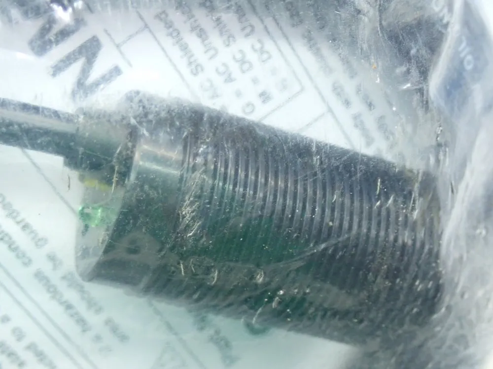 Allen Bradley 20mm Sensing Distance Proximity Switch - 875cp-n20np30-a2