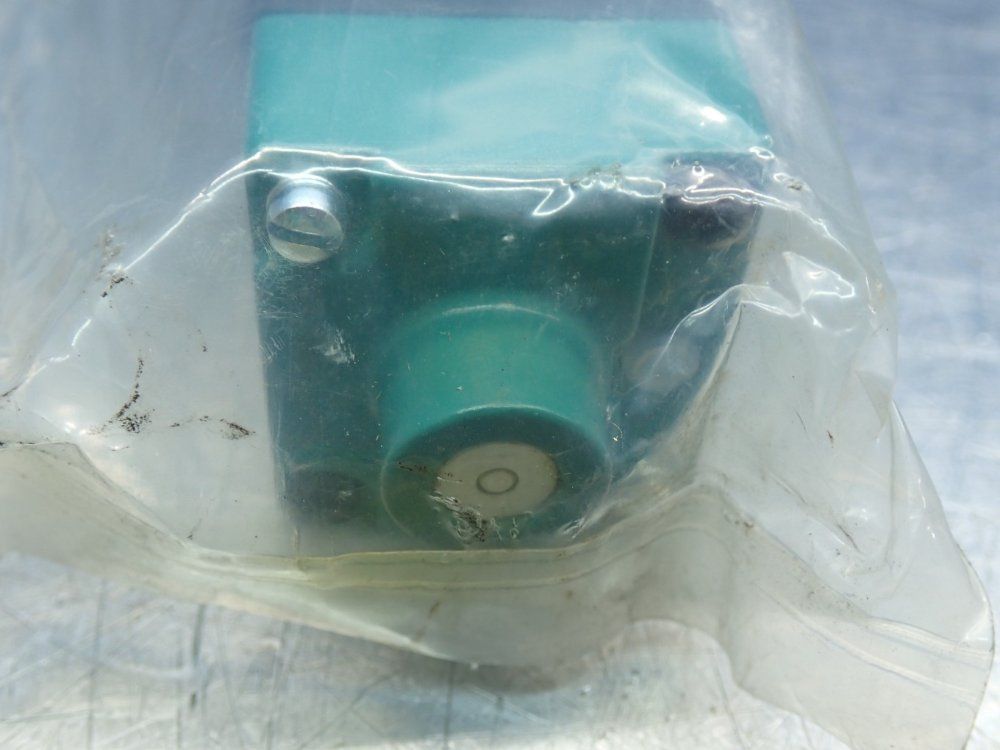 Numatics 14-150psi Solenoid Air Control Valve - 152ss400k000030