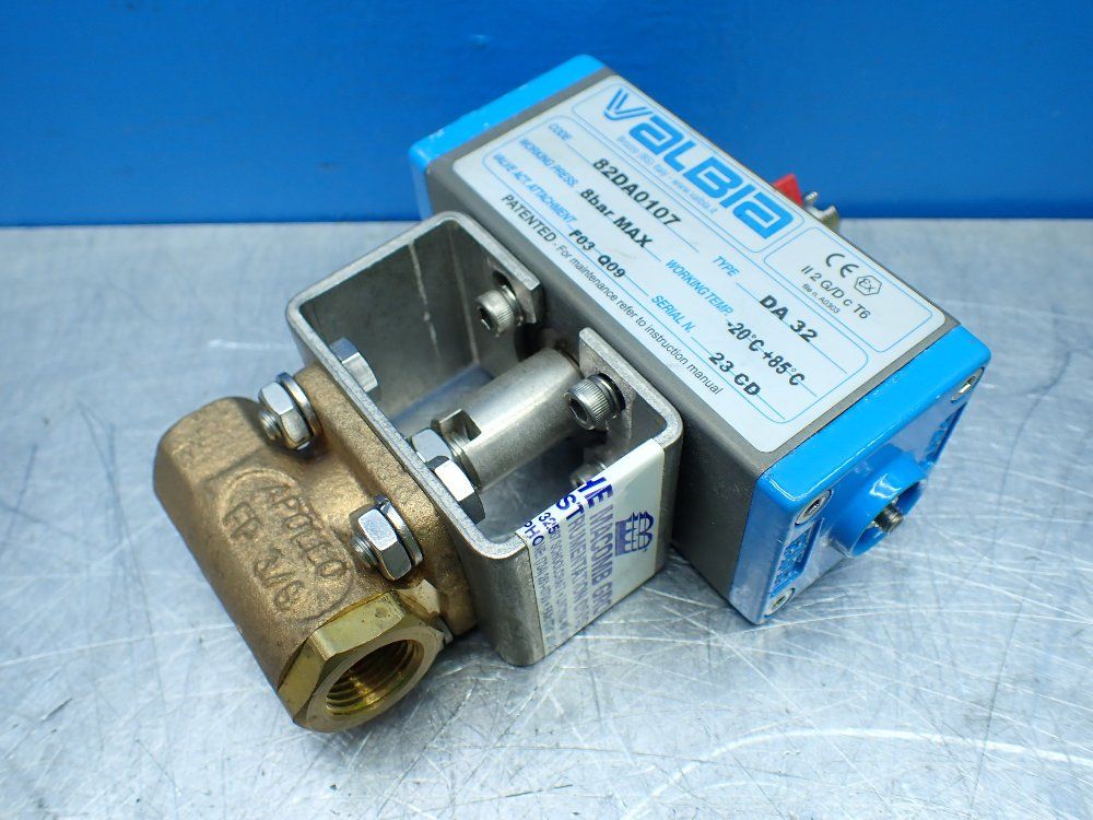 Valbia Pneumatic Brass Ball Valve Actuator. - 82da0107