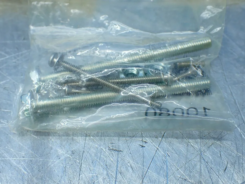 Banner Multi-beam Photoelectric Proximity Sensor. - Sbr1