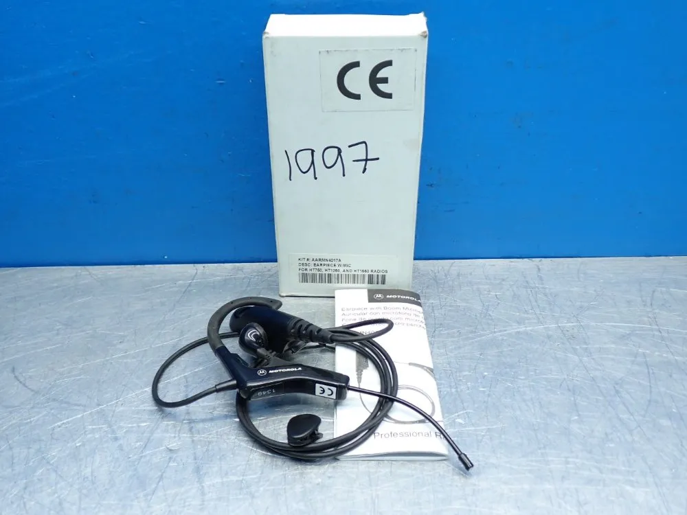 Motorola Ultra-lite Headset With Speaker - Aarmn4017a