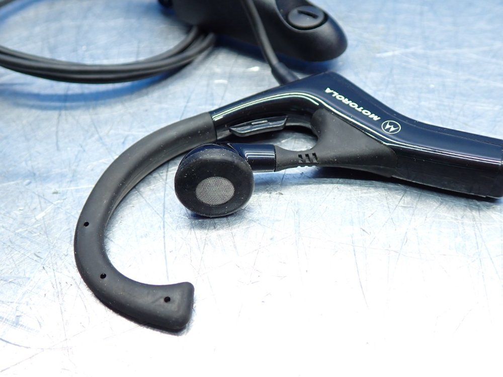 Motorola Ultra-lite Headset With Speaker - Aarmn4017a