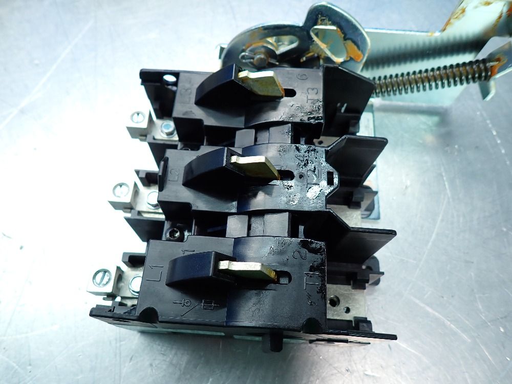 Allen Bradley Fusible Disconnect Switch Kit - 1494u-j30-cr-m