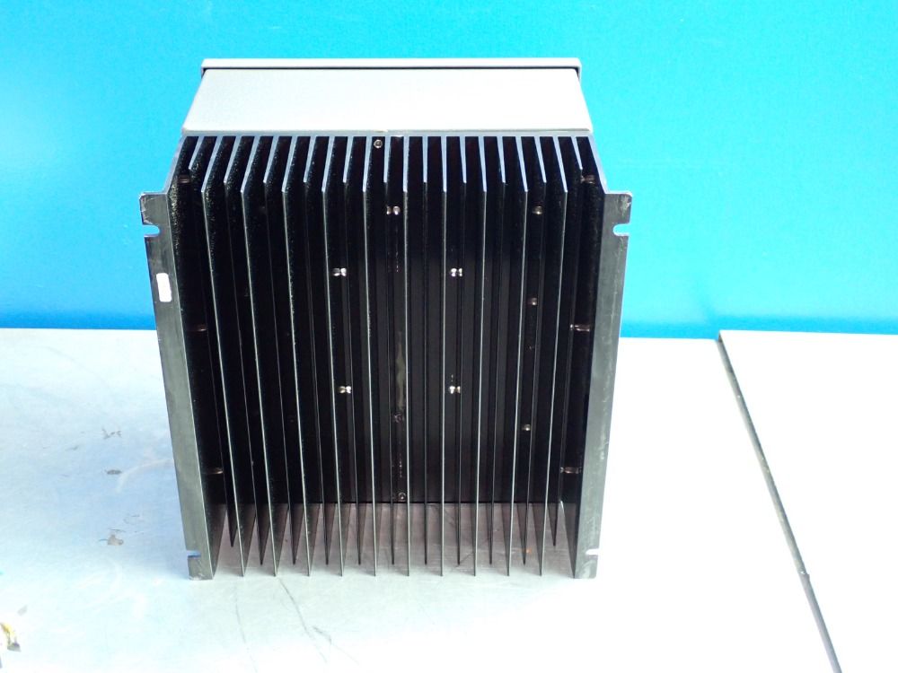 Lenze Ac Techi 10 Hp Ac Inverter Drive - M15100c