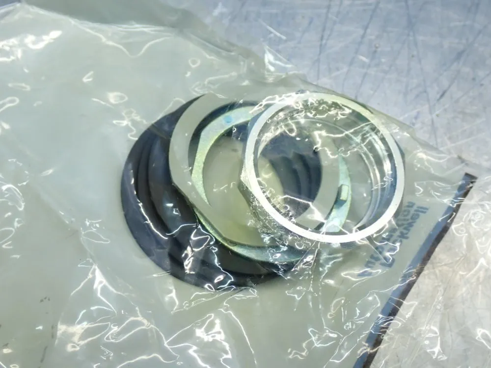 Allen Bradley Flush Head Momentary Push Button - 800t-a2d1