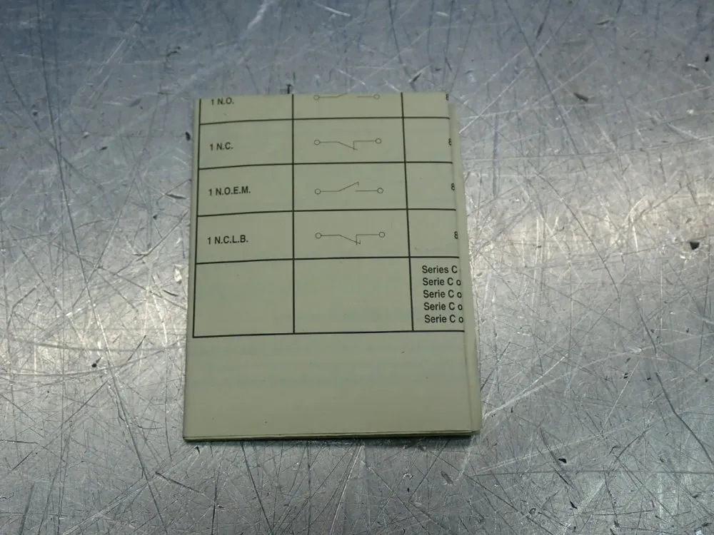 Allen Bradley 30mm Momentary Push Button - 800t-a2d1