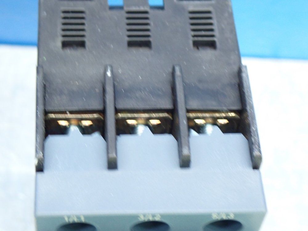 Siemens Circuit Breaker Unit - 3rv2021-4ea15