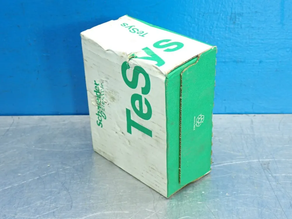 Schneider Electric Tesys Deca Control Relay - Cad32bd