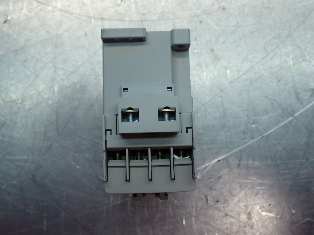 Allen Bradley Iec Contactor - 100-c16d10